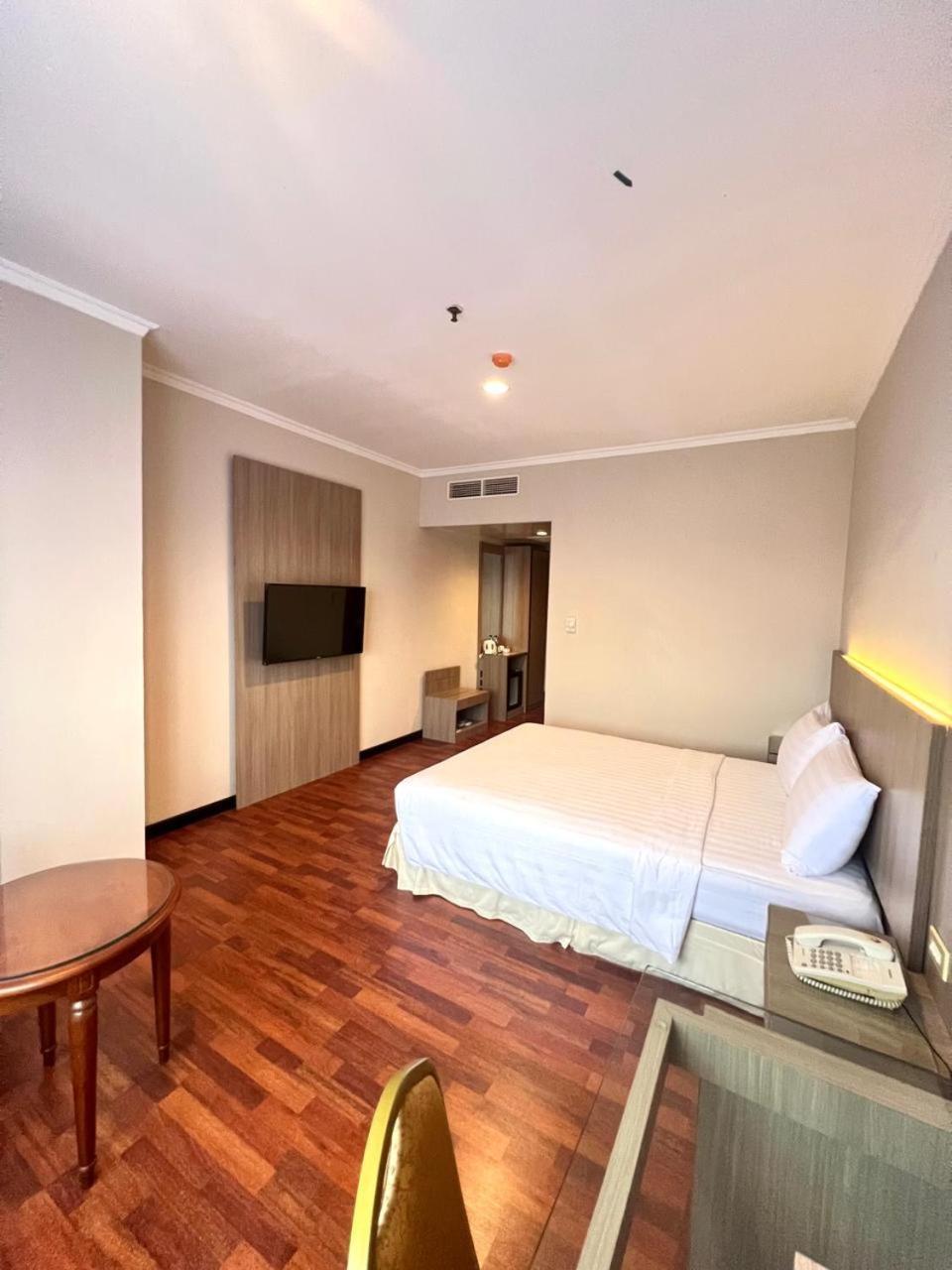 Royal Asia Hotel Palembang Exterior foto